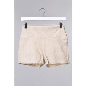 NEW Boutique Mid Rise Ivory Crochet Lace Lined Flat Front Casual Dressy Shorts S